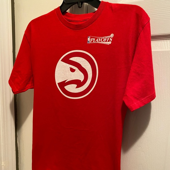 Atlanta Hawks Playoffs Believe NBA Team Logo Red T-shirt - Picture 2 of 4